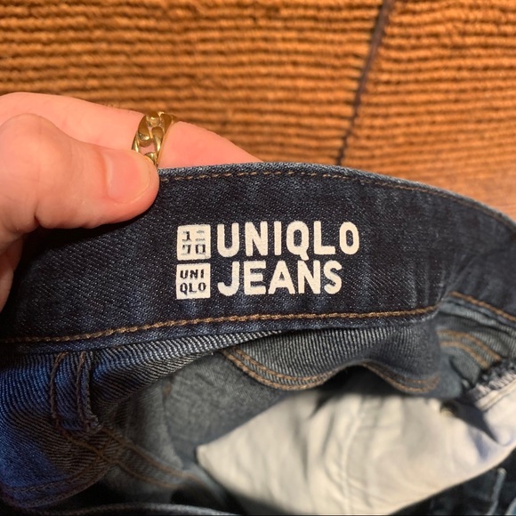 UNIQLO Miracle Air Skinny Dark Blue Jeans - Picture 5 of 6